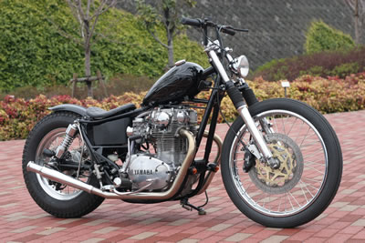 モーターガレージグッズの XS650 カスタムバイク集